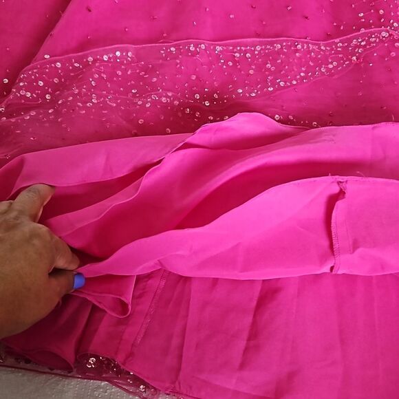Le Gala By Mon Cheri Ladies Ball Gown With Layered, Sequence & Beaded Hot Pink 6 - Picture 10 of 16
